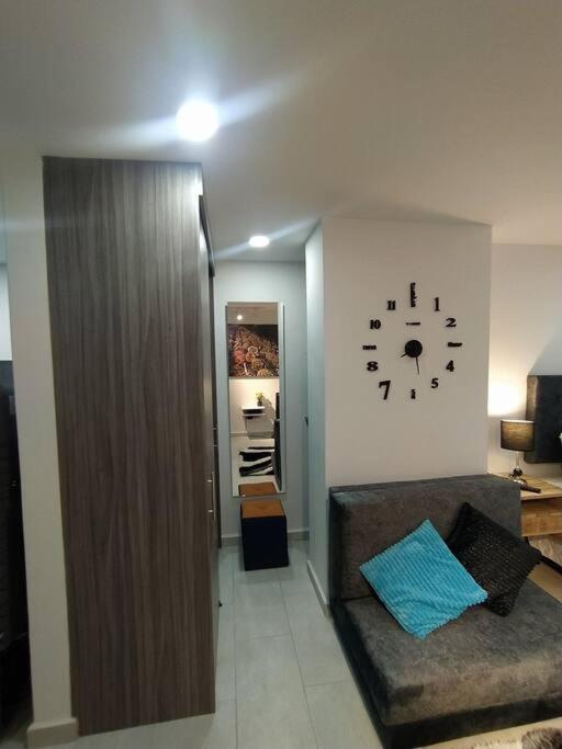 Espacio Comodo Y Central. Medellin Ngoại thất bức ảnh